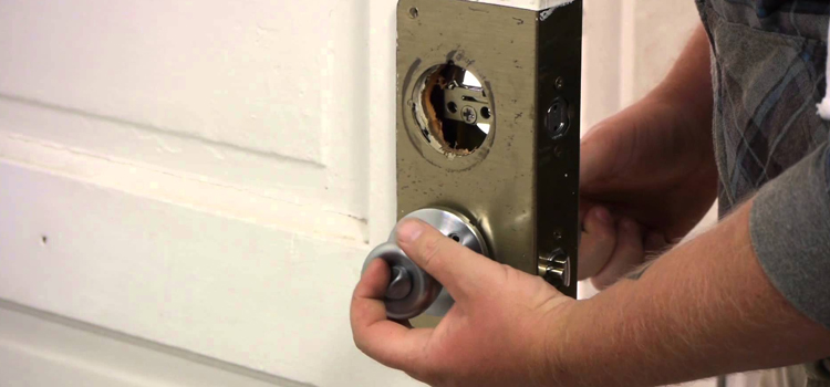 Home Lock Change in East Los Angeles
